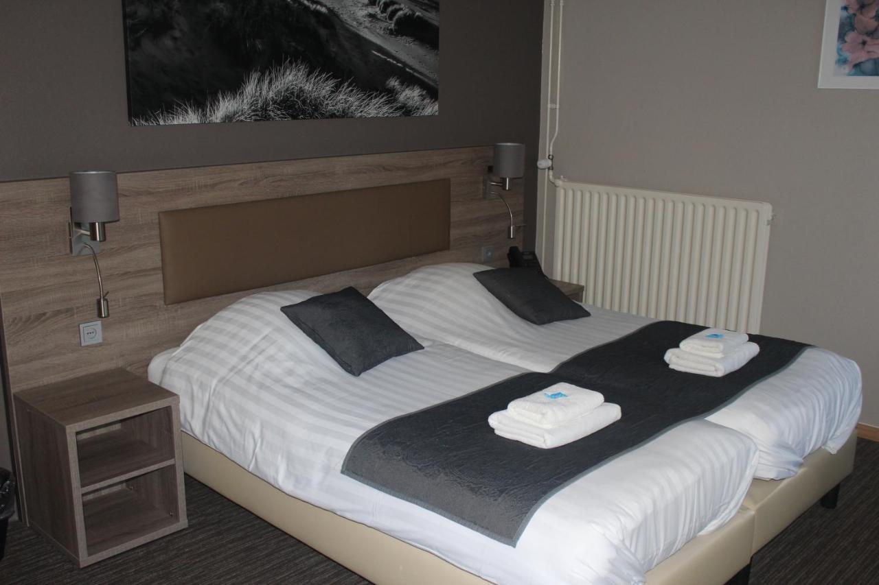 Hotel Restaurant 'T Klokje Renesse Exteriör bild