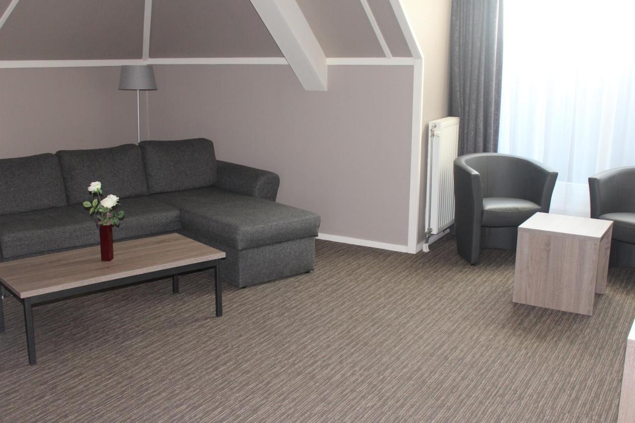 Hotel Restaurant 'T Klokje Renesse Exteriör bild