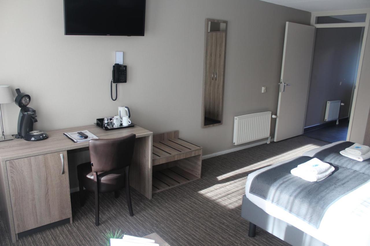 Hotel Restaurant 'T Klokje Renesse Exteriör bild