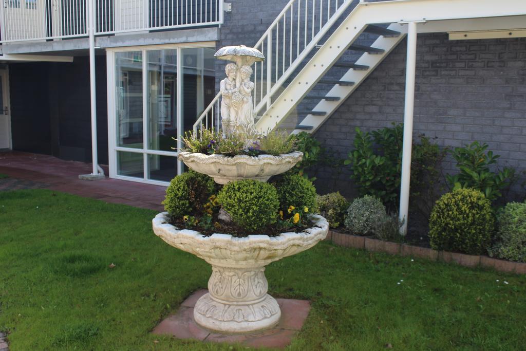 Hotel Restaurant 'T Klokje Renesse Exteriör bild