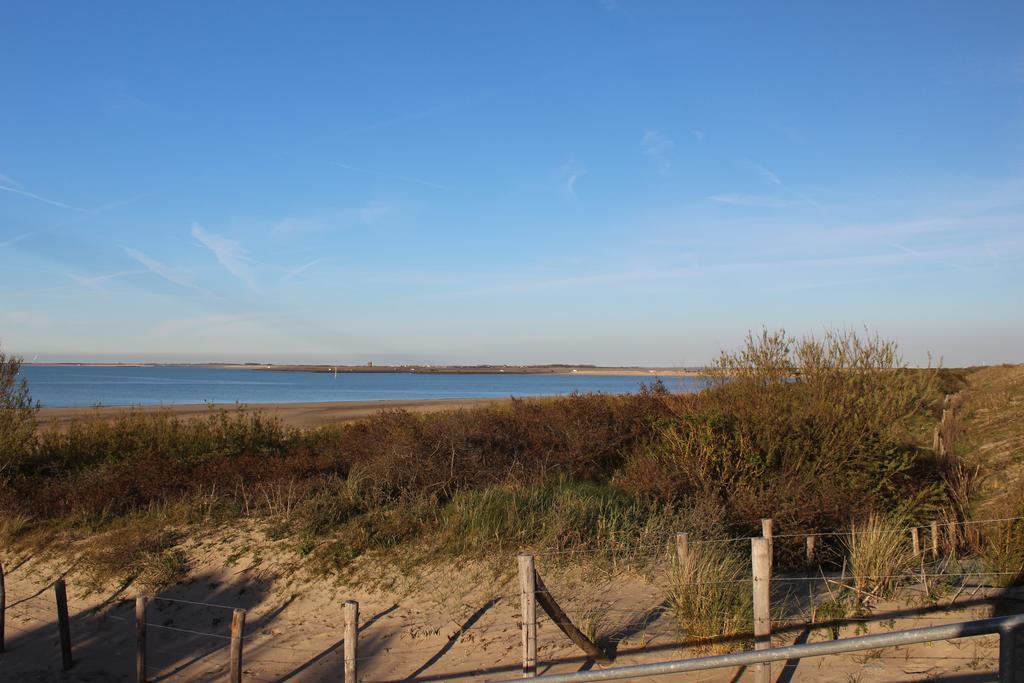Hotel Restaurant 'T Klokje Renesse Exteriör bild