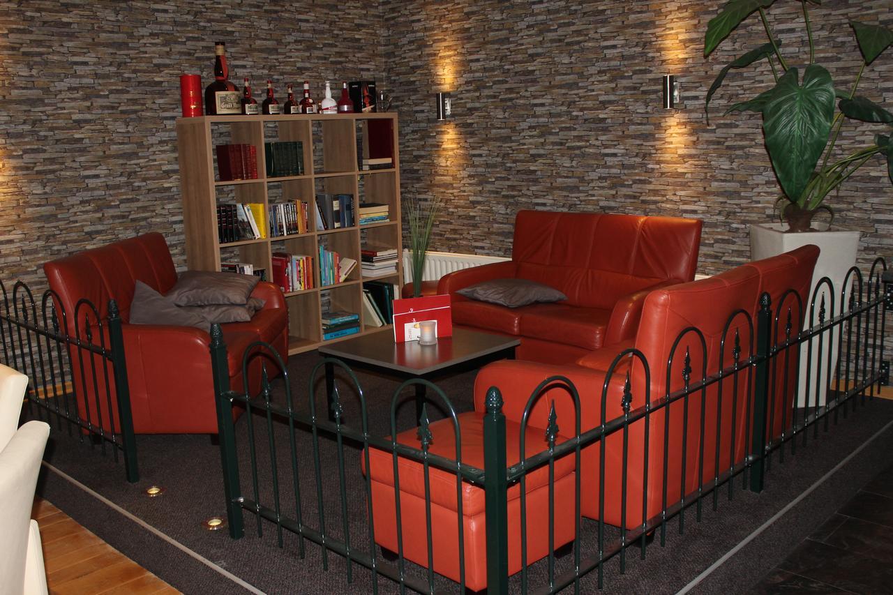Hotel Restaurant 'T Klokje Renesse Exteriör bild