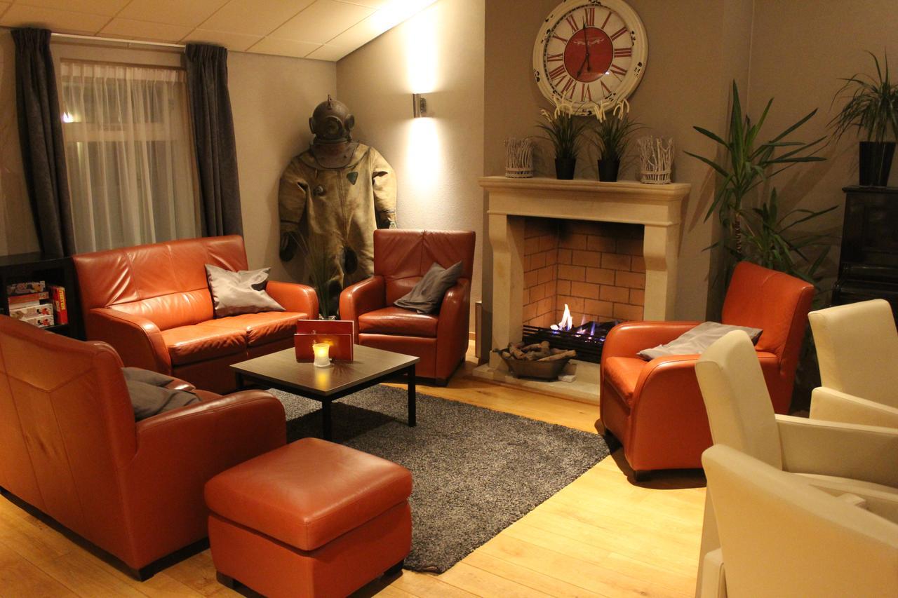 Hotel Restaurant 'T Klokje Renesse Exteriör bild