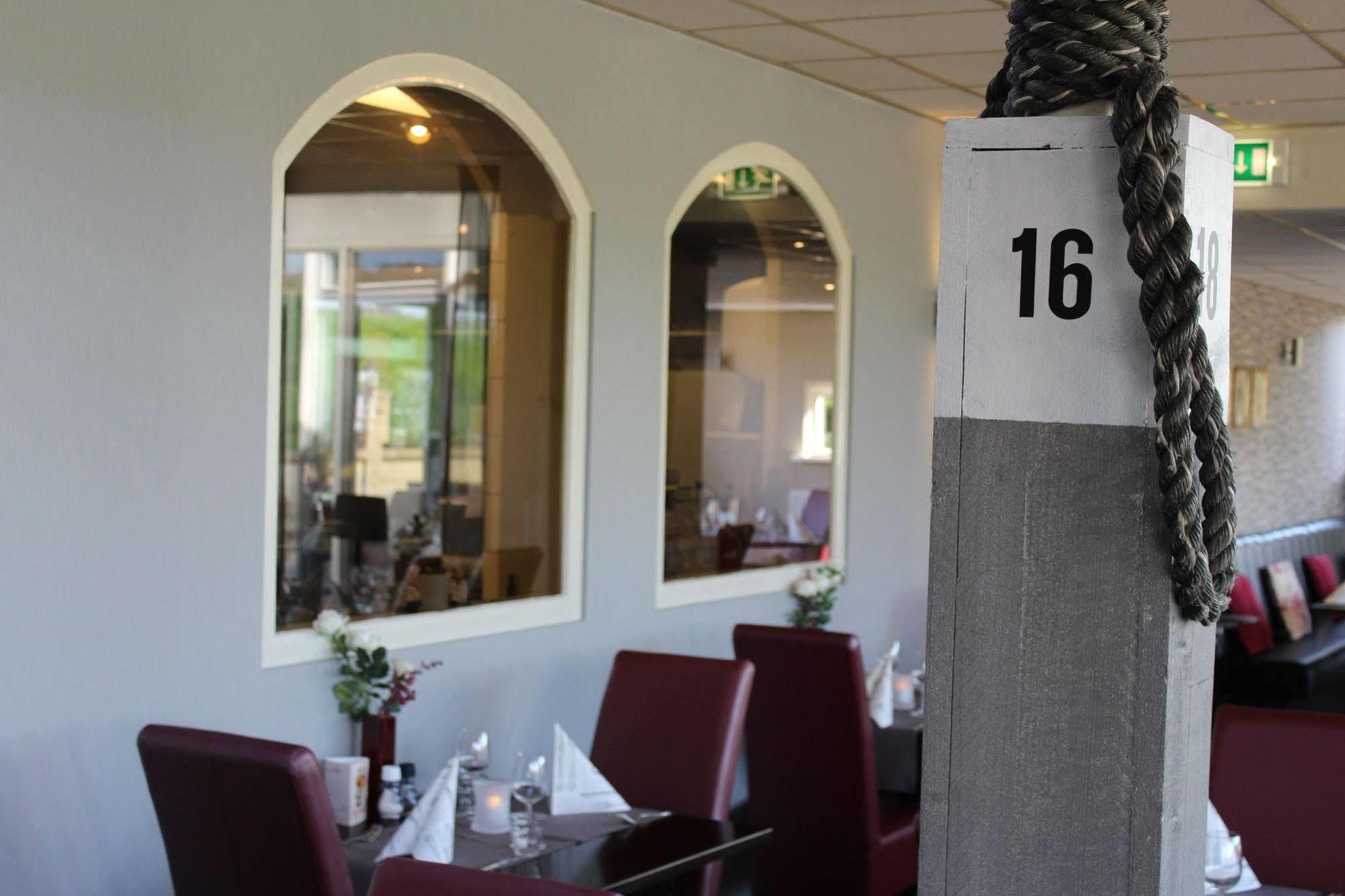 Hotel Restaurant 'T Klokje Renesse Exteriör bild